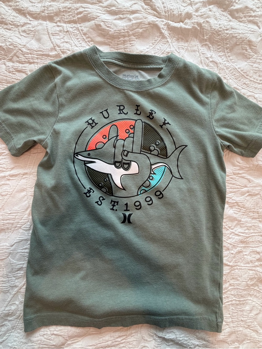 2 for$6✨Hurley Kids' Green Shark Graphic Tee, Size S (Age 8)